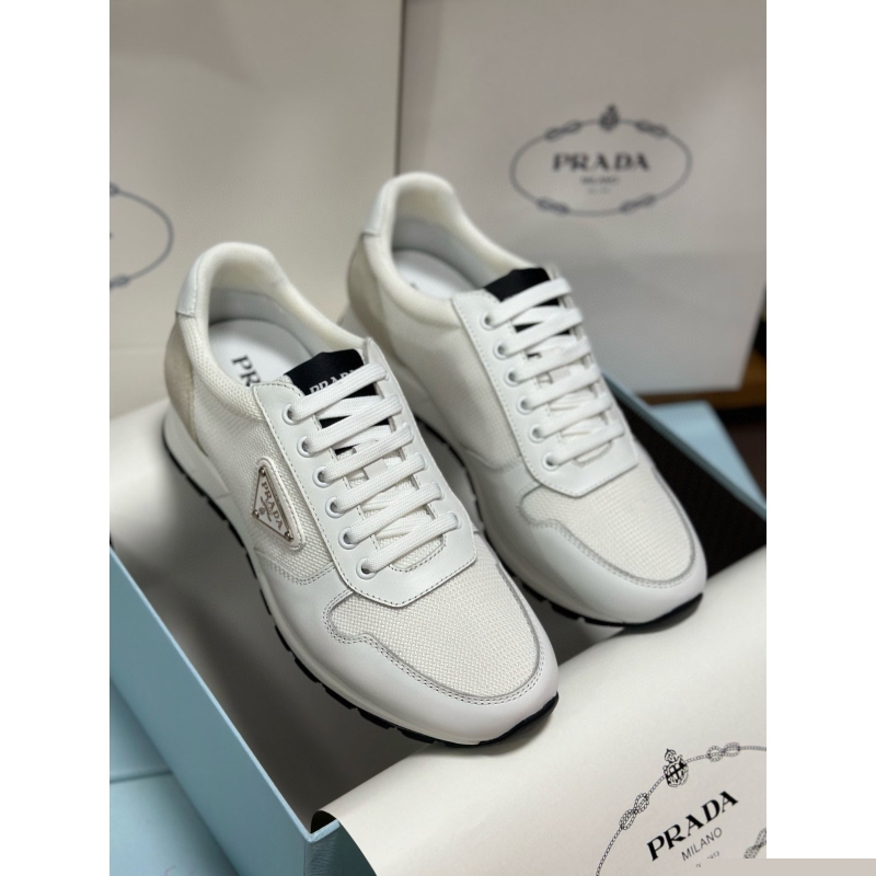 Pra*a casual shoes
